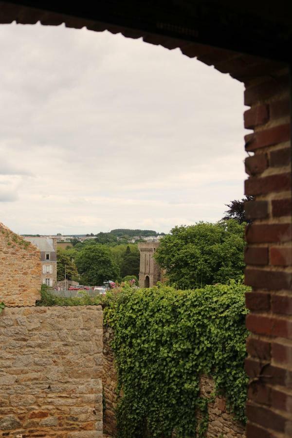 Maison La Tour Dinan Bagian luar foto